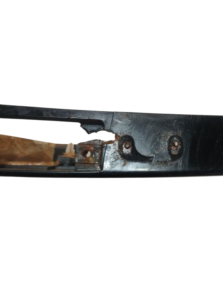 Grade tampa traseira Chevrolet Captiva 2008 a 2015 5