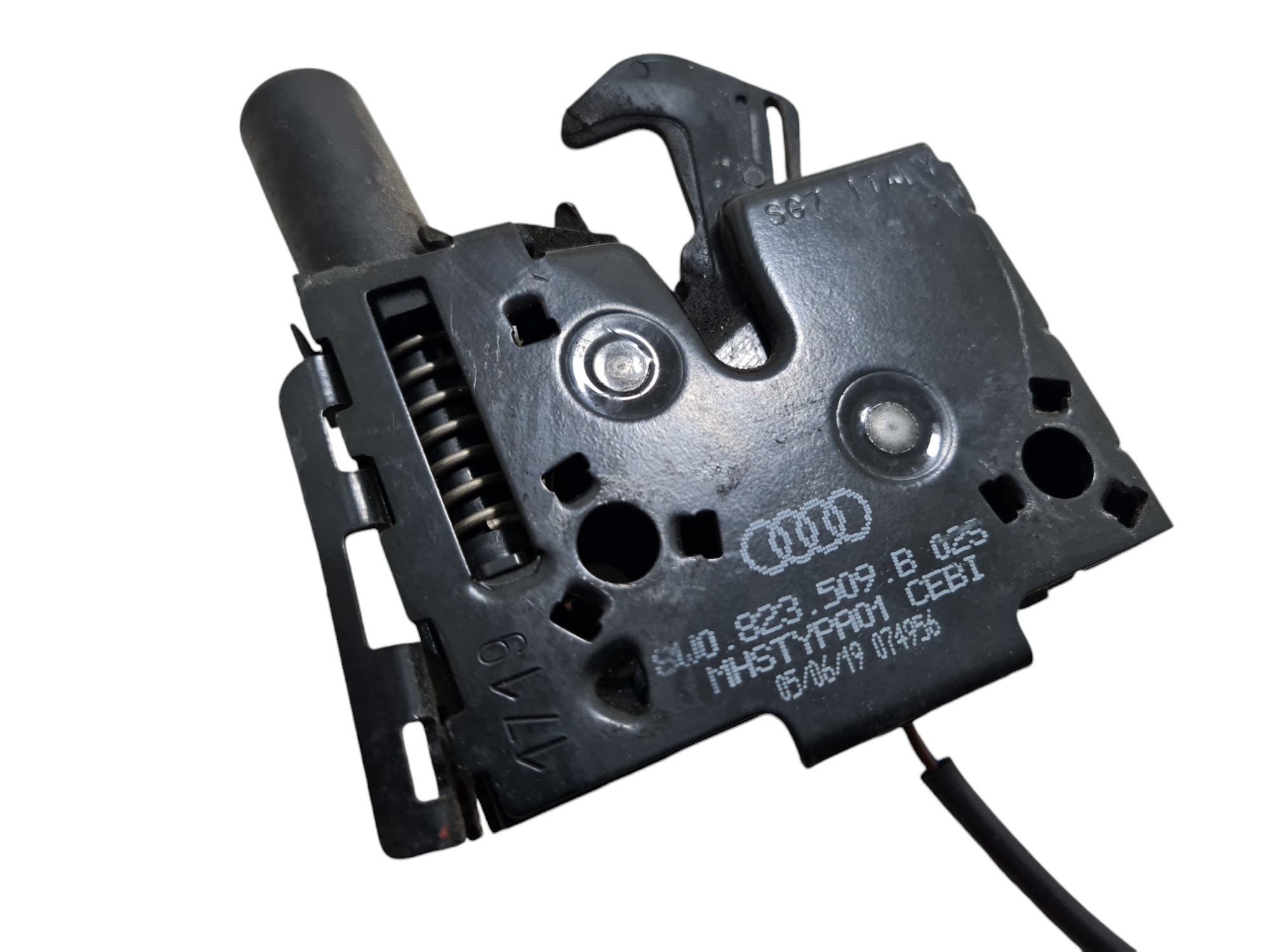 Fechadura Esquerda Capô Audi A4 Avant 2019 8w0823509b 2