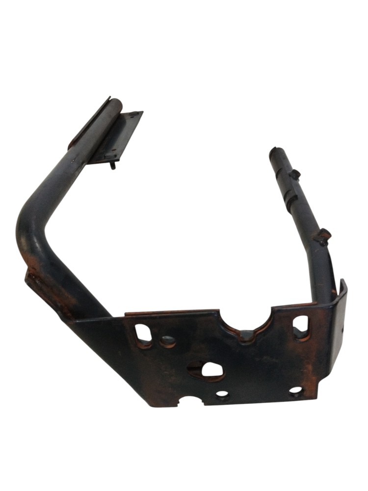 Suporte Paralama Diantei. Esquerdo Volvo Vm330 2021 22813617