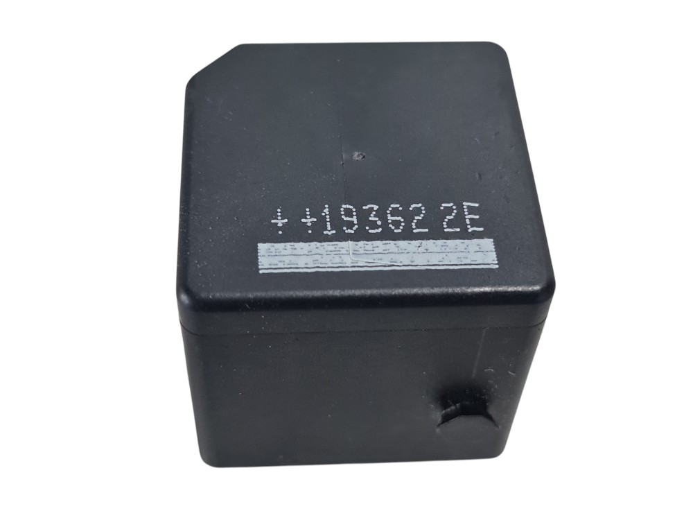Rele Auxiliar Volvo Xc40 T5 2020 Original 31678440 2
