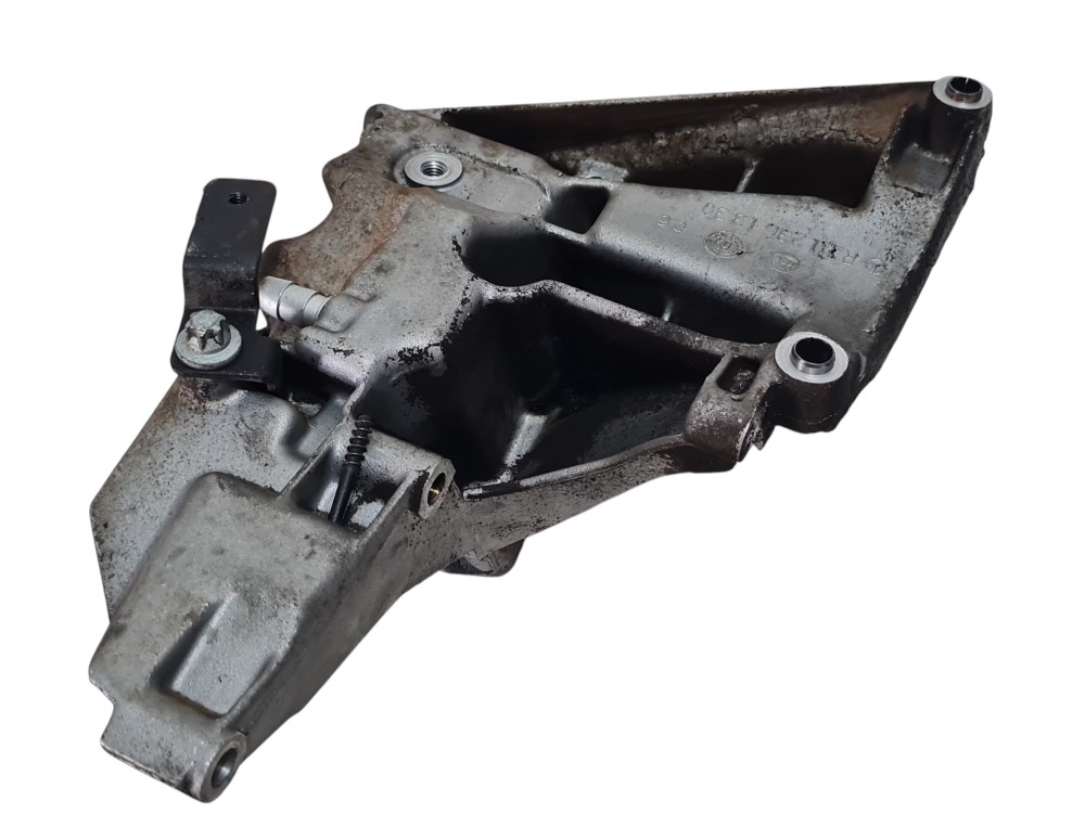 Suporte alternador Mercedes Classe C230 2002 R1112361330 6