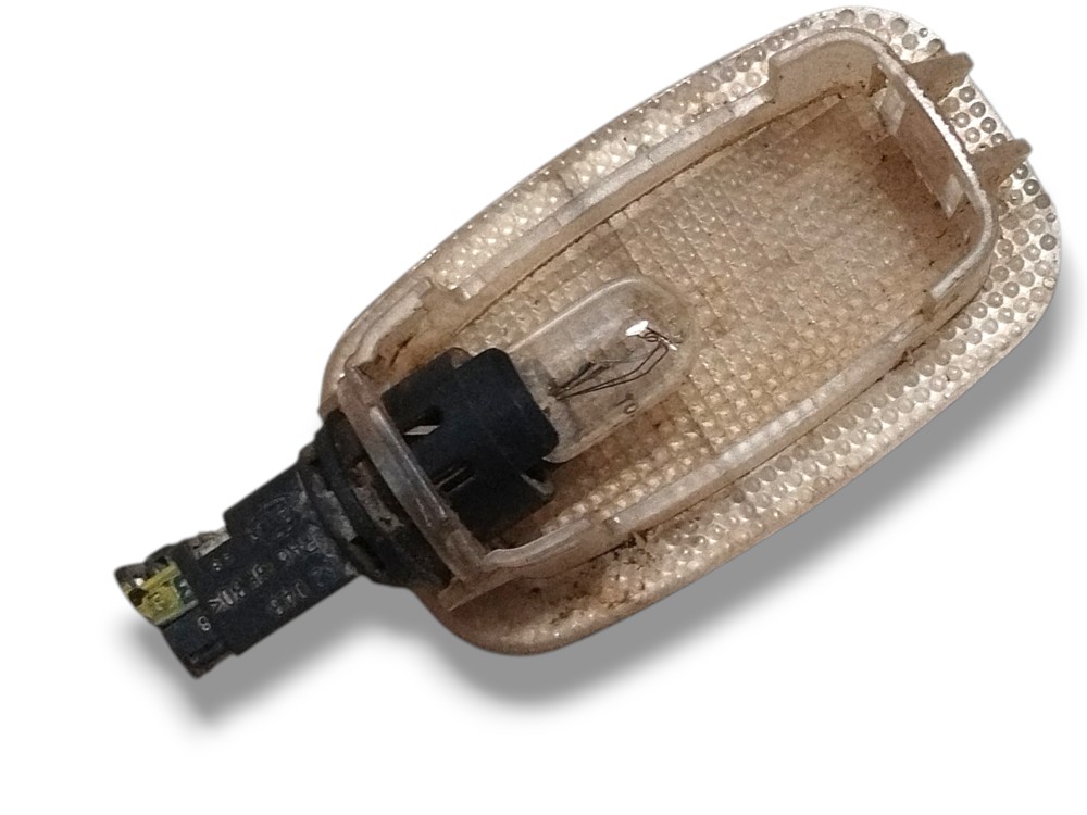 Luz Cortesia Porta Malas Actros2651 2022 2023 A2218250382 1
