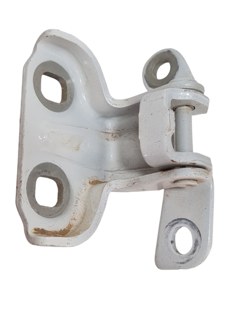 Dobradiça Porta Gm Tracker / Onix 2023 Original 1