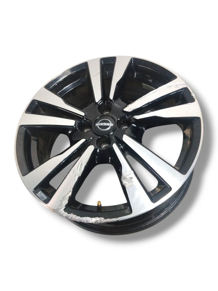 Roda aro 17 Nissan Kicks advance 2023 2024 ORIGINAL detalhe