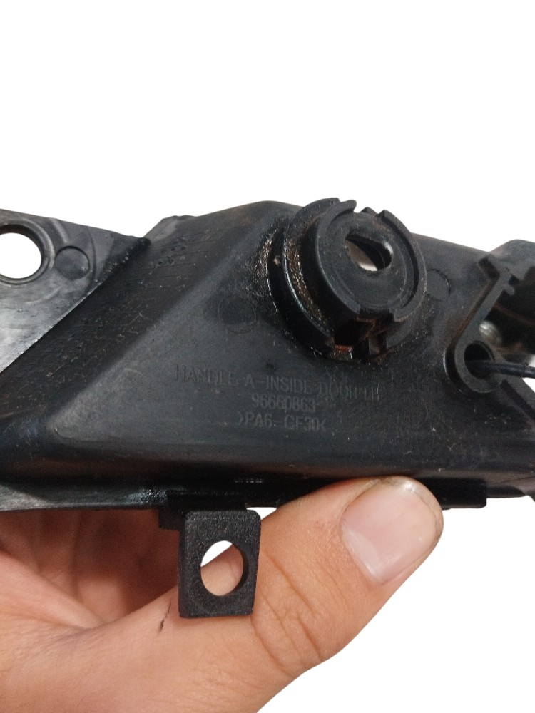Maçaneta Puxador De Porta Interno Chevrolet Captiva 2009 Dianteira 6