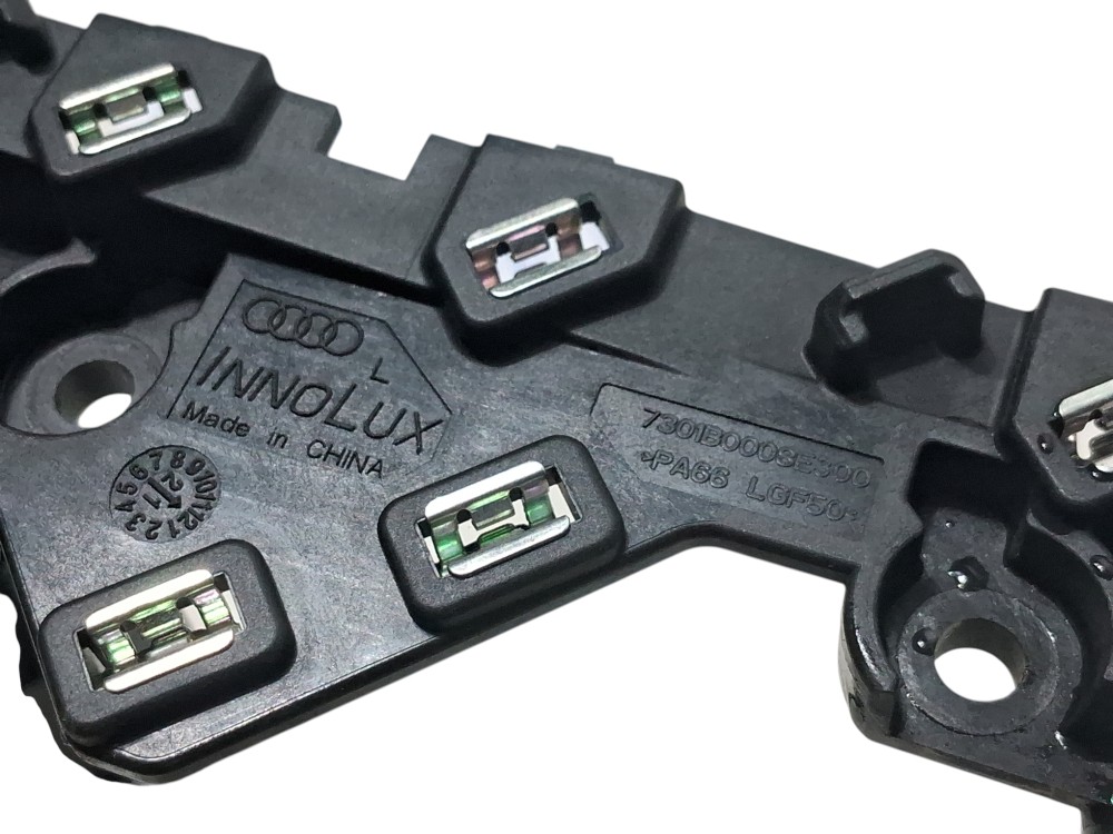 Suporte Superior do Painel Audi E tron SPB 2022 Impecável 6