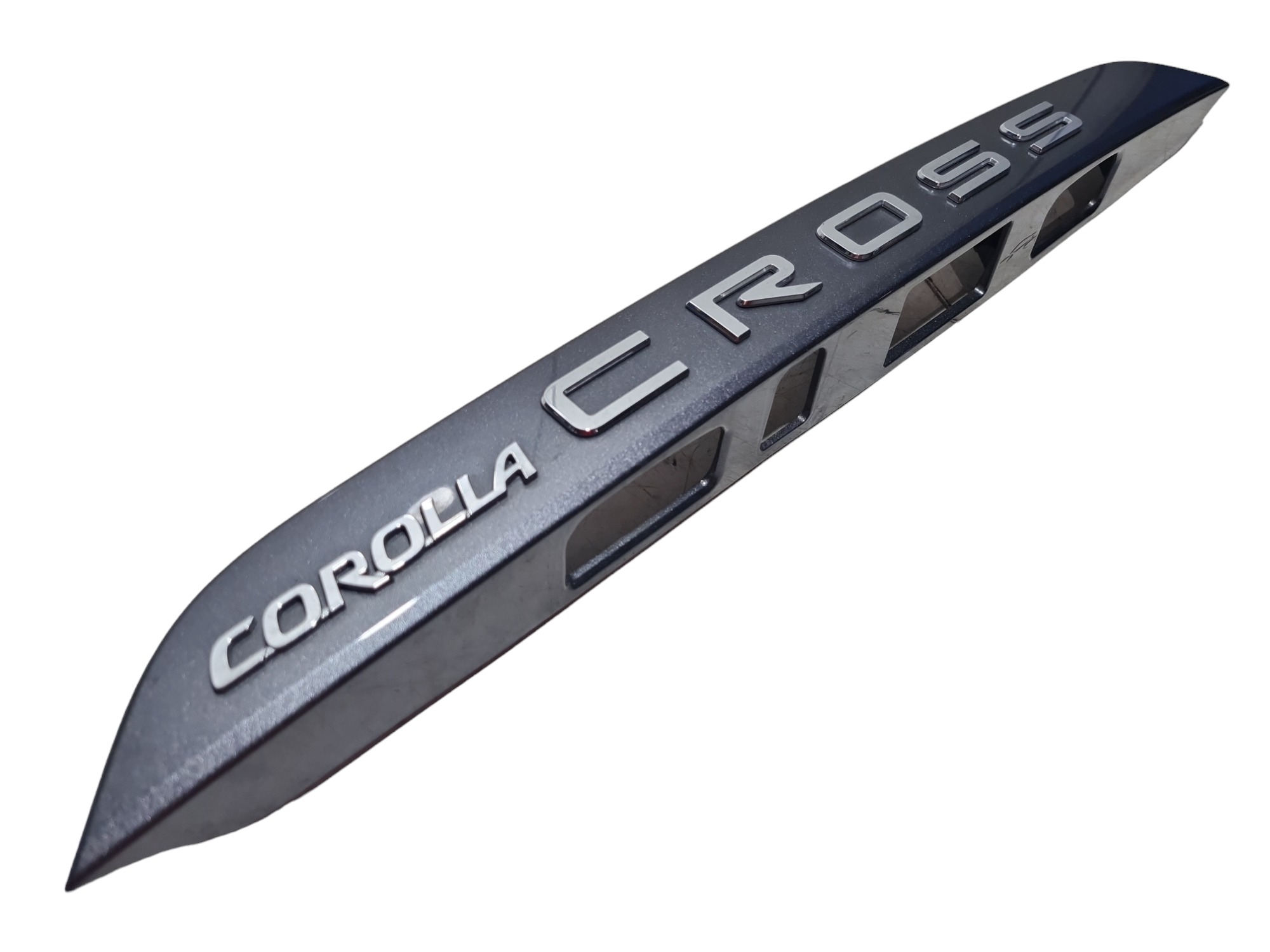 Acabamento Traseiro Toyota Corolla Cross Xre 2023 768110a050 1