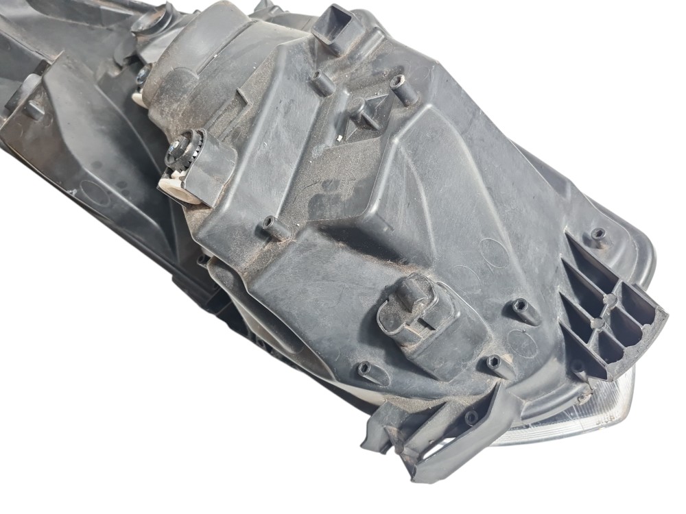 Farol Diant Direito Gm Tracker 2023 Para Recuperar Original 5