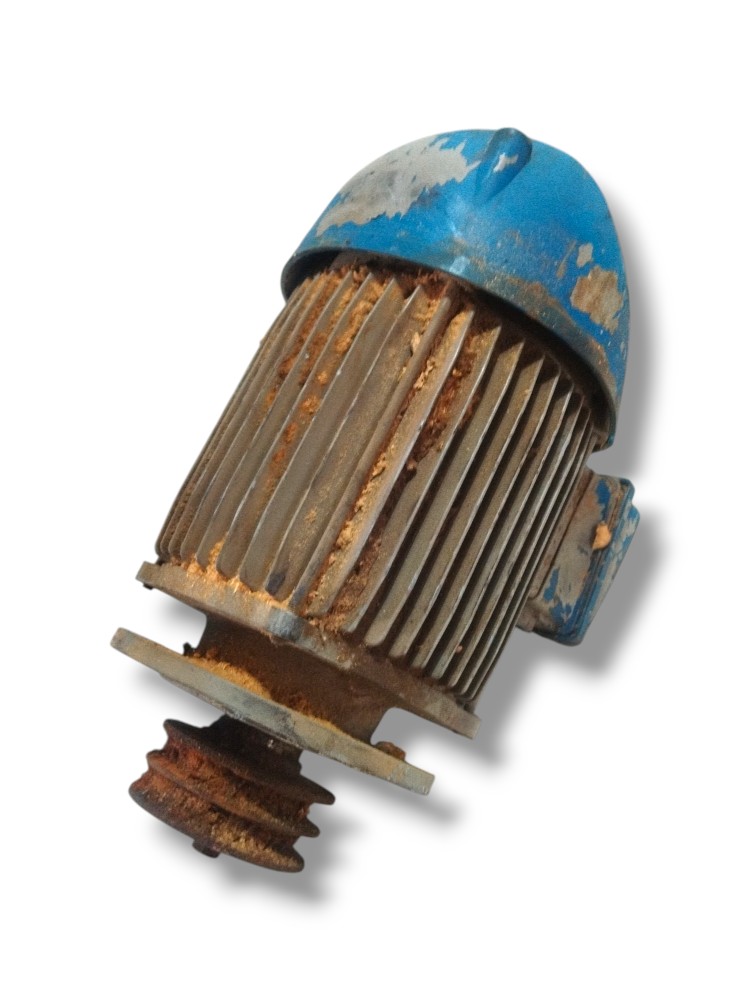 Motor blindado trifásico Lafert D1447 2.2 Cv com detalhe
