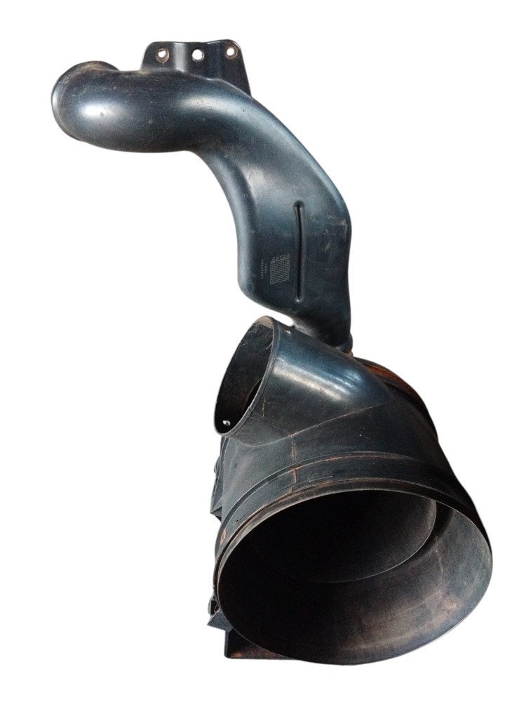 Duto de Admissão de Ar Com Suporte Volvo Vm330 2021 21425129 2