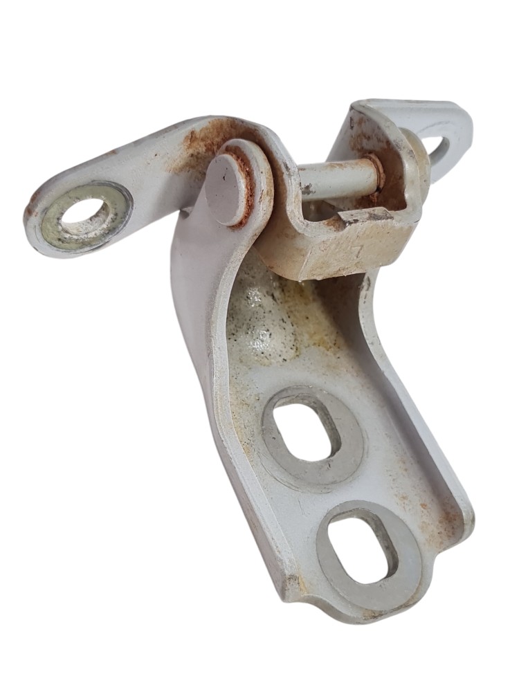 Dobradiça Porta Gm Tracker / Onix 2023 Original 4