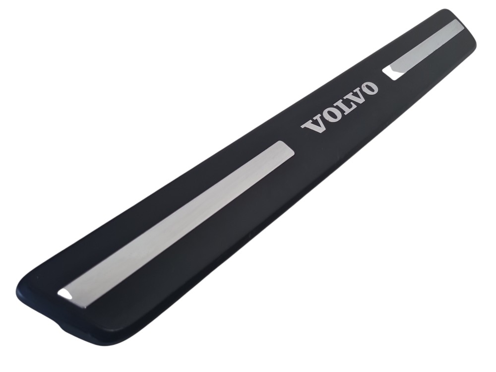 Soleira Porta Dianteira Direita Volvo Xc60 2015 31343213 2