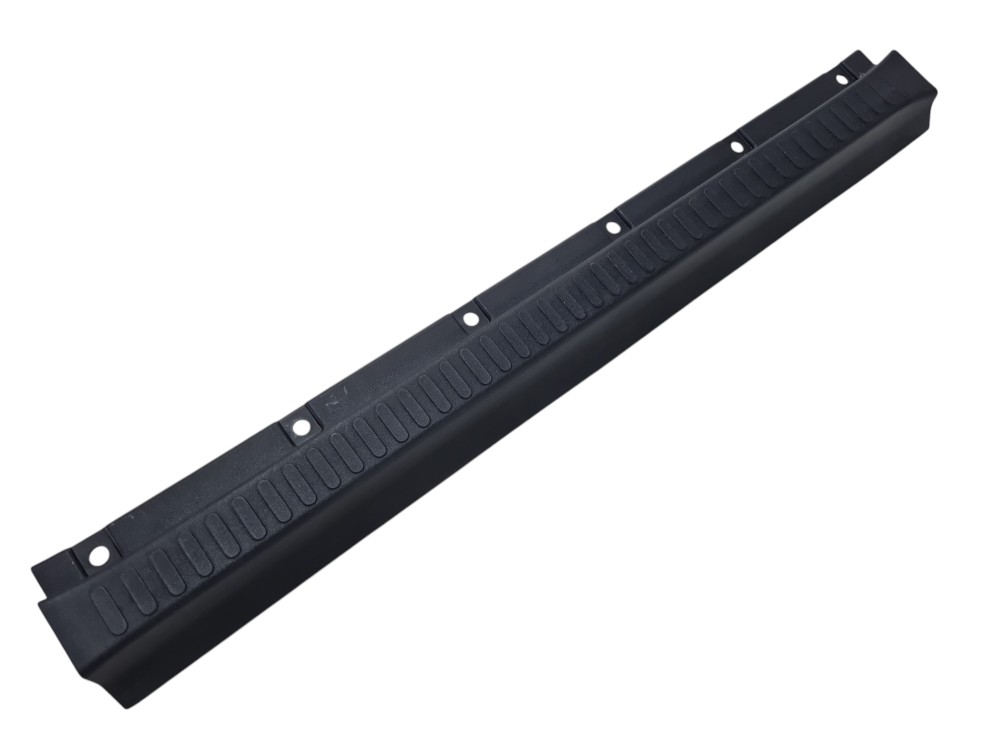 Soleira Inferior Porta Malas Gwm Tank 300 2025 2026 Original Preto 2