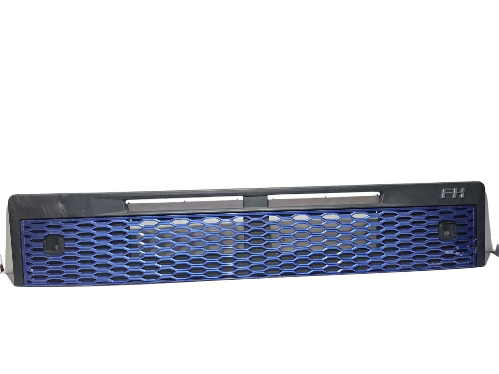 Grade Frontal Radiador Volvo New Fh Fh540 Cod23835096 Risco