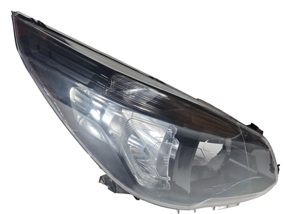 Farol Diant Direito Gm Tracker 2023 Para Recuperar Original 4