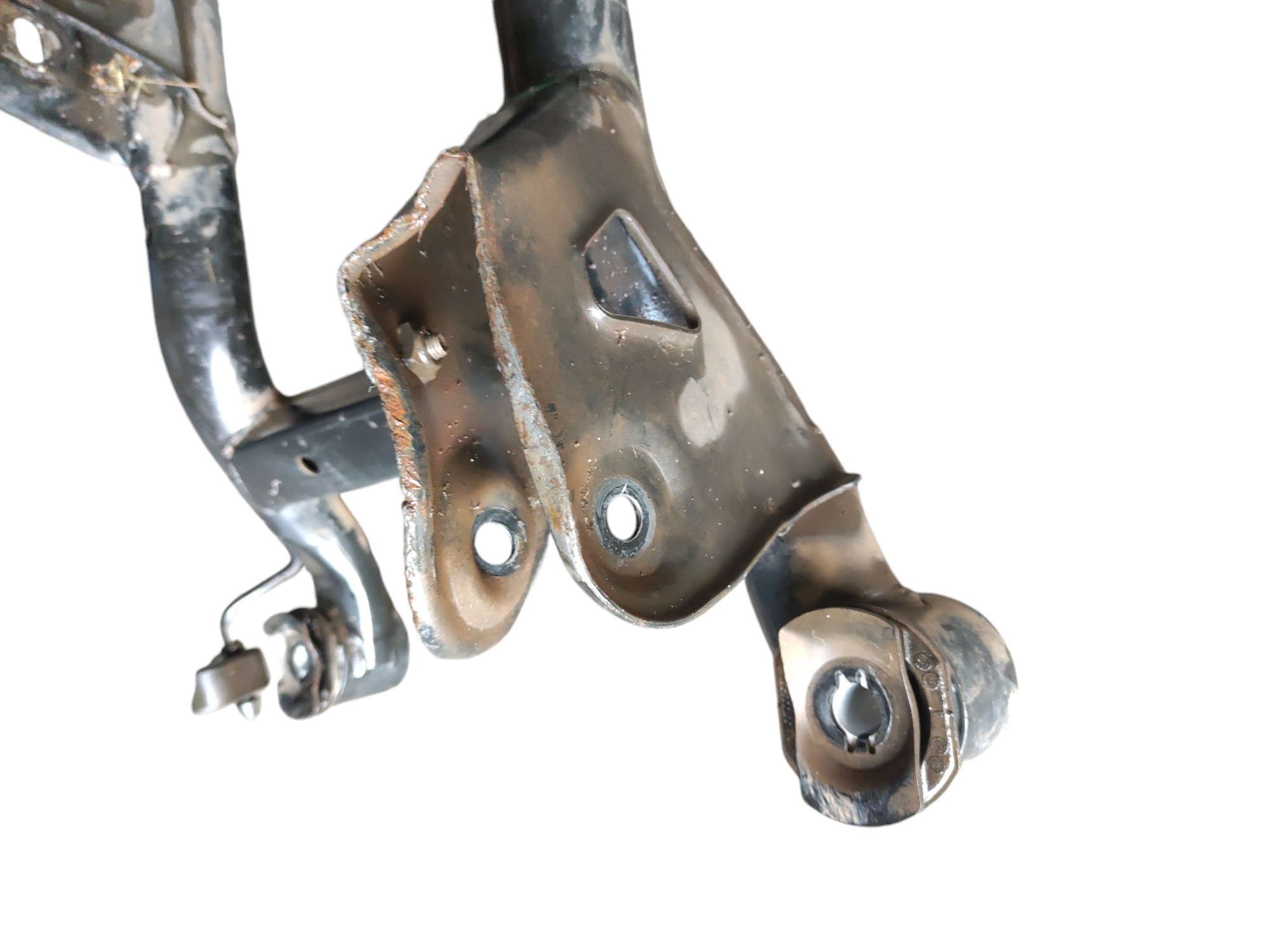 Quadro agregado traseiro Chery Tiggo 8 2021 2022 detalhe 6