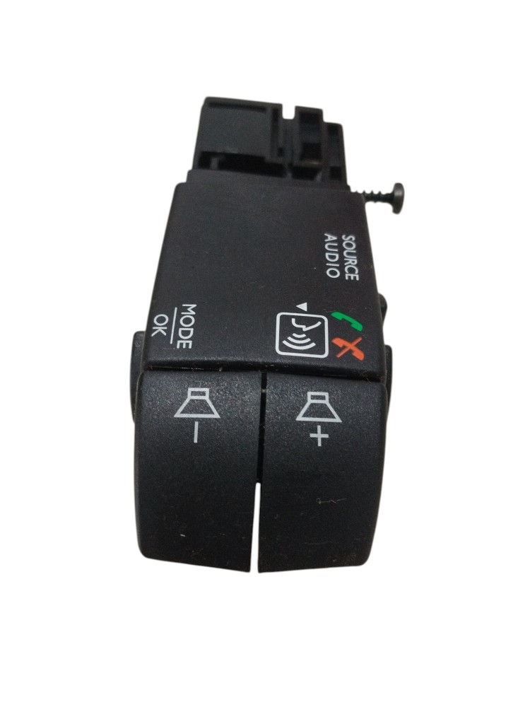 Botao comando de som Renault Logan 2023 2024 ORIGINAL 4