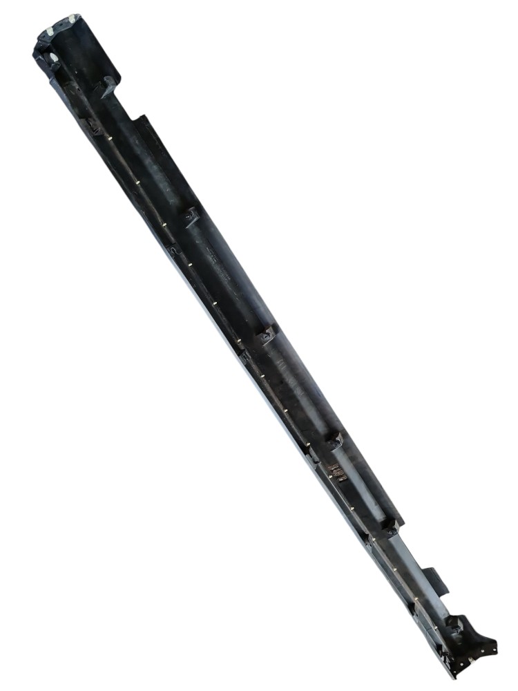Spoiler inferior esquerdo Volvo XC40 T5 2020 31448223 4