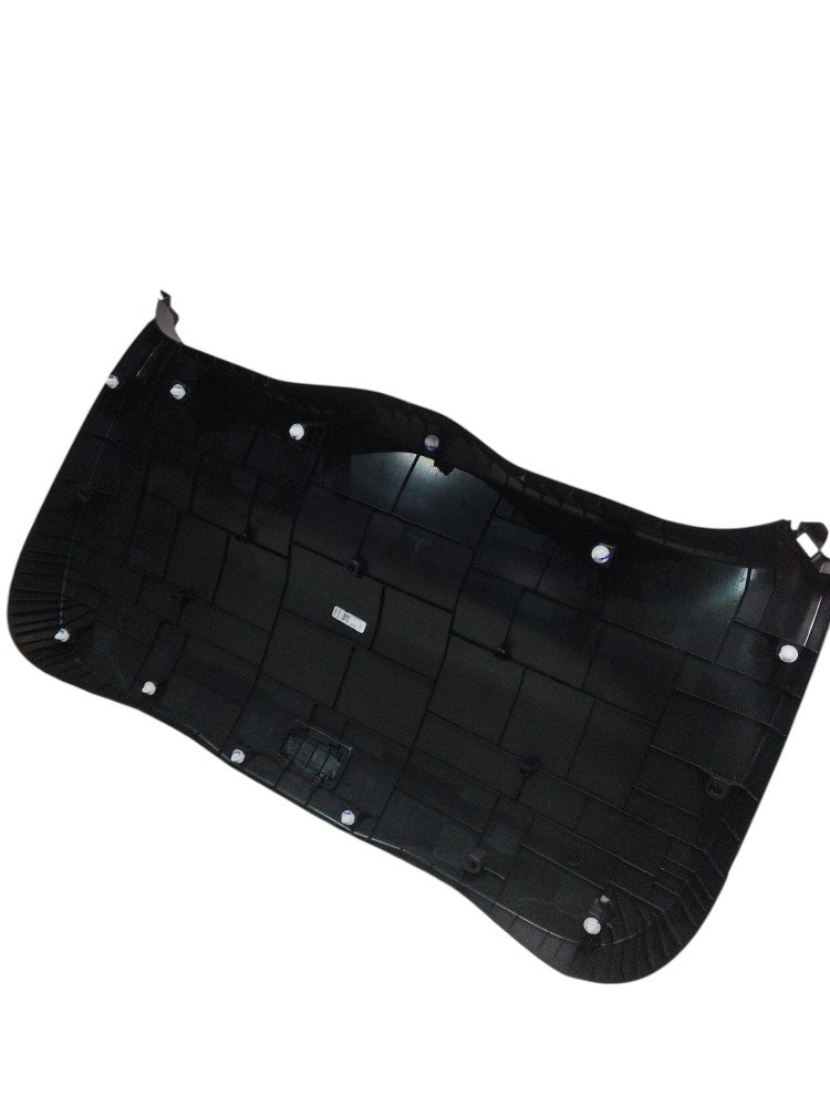 Acabamento da tampa traseira do Toyota Yaris Cross XRX 2026 5
