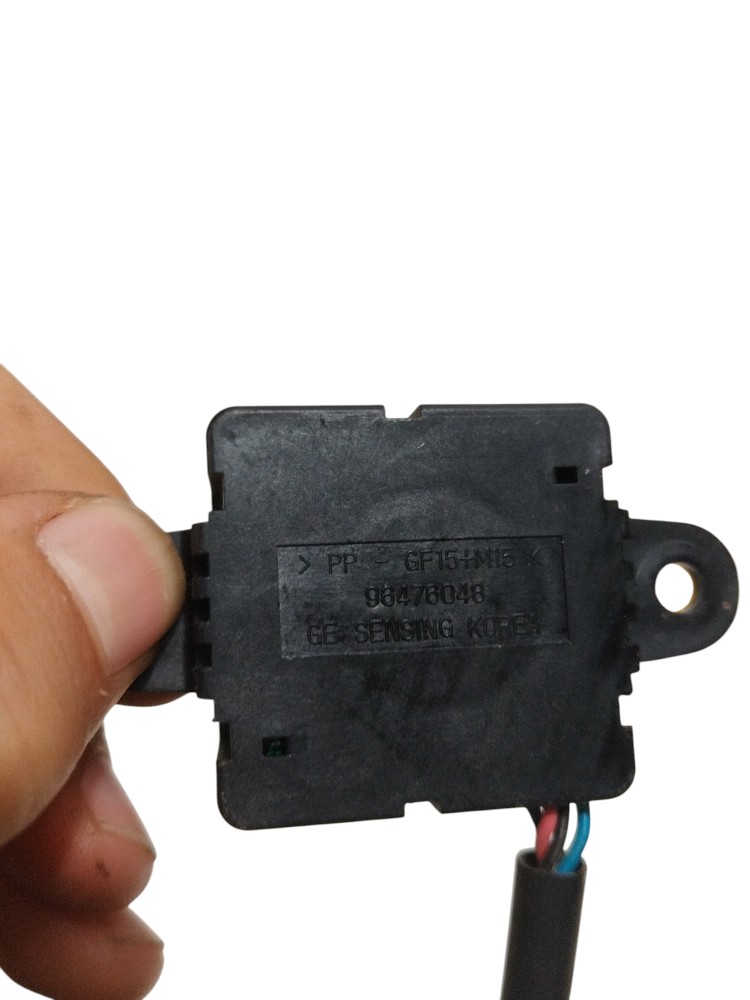 Sensor temperatura interna interno ar gm captiva 2009 a 2011 6