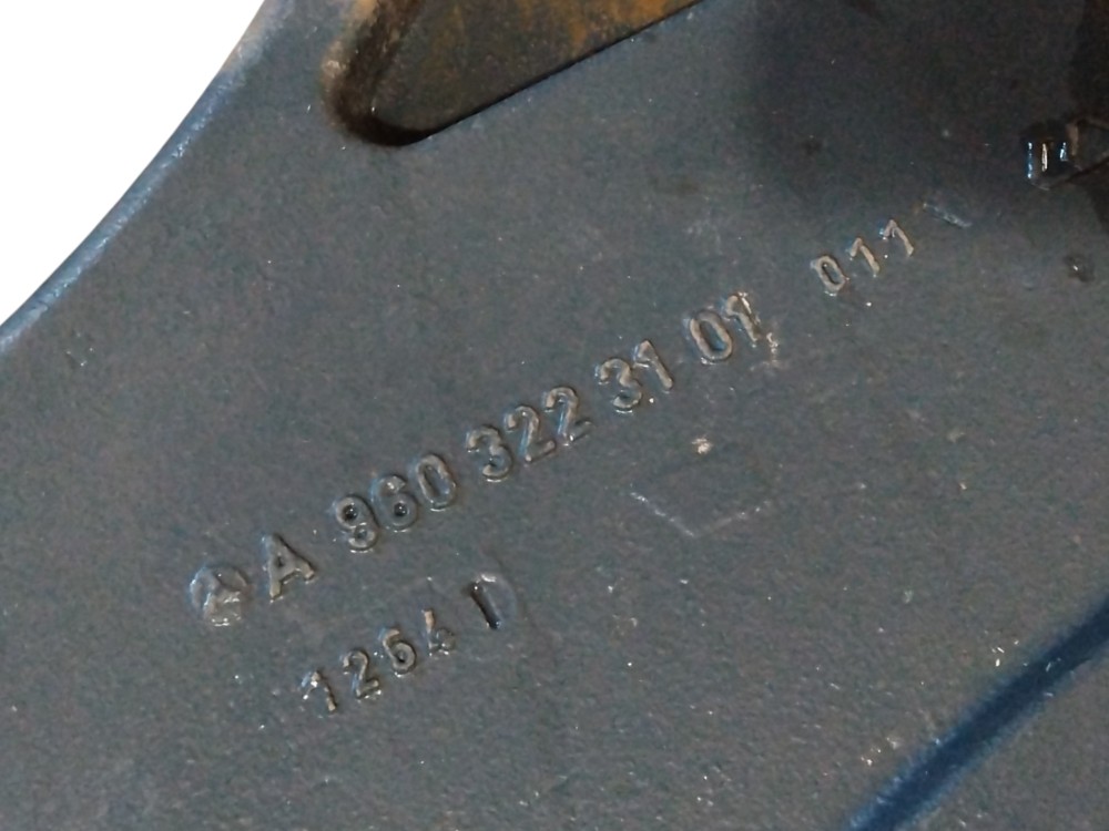 Suporte Mola Suspensão Mercedes Actros2651 2022 A9603223101 6