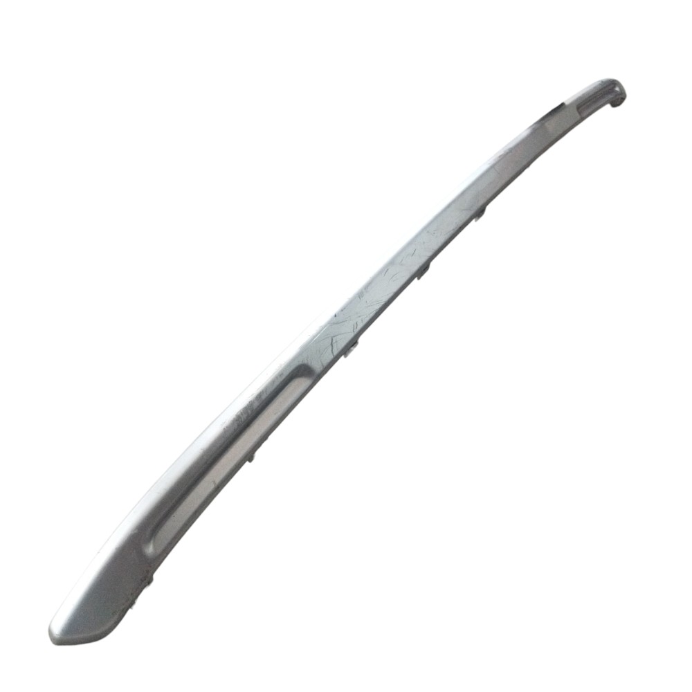 Friso Para-choque Dianteiro Jeep Compass D270 2023 Detalhes 4