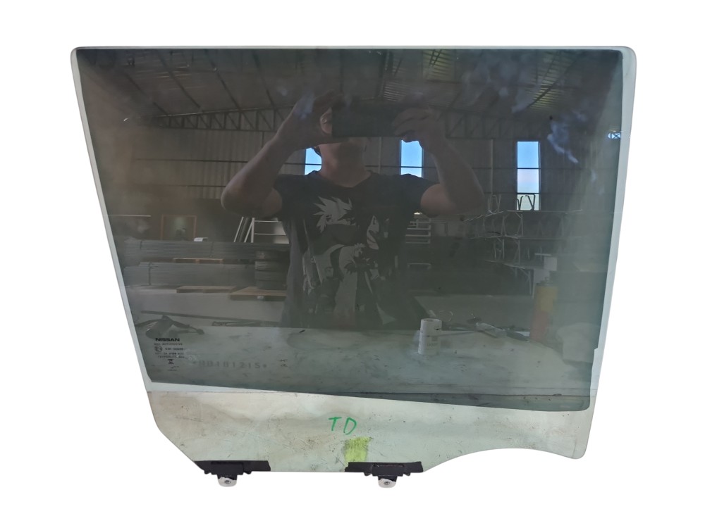 Vidro Porta Traseira Direita Nissan Kicks 2023 2024 2025 6