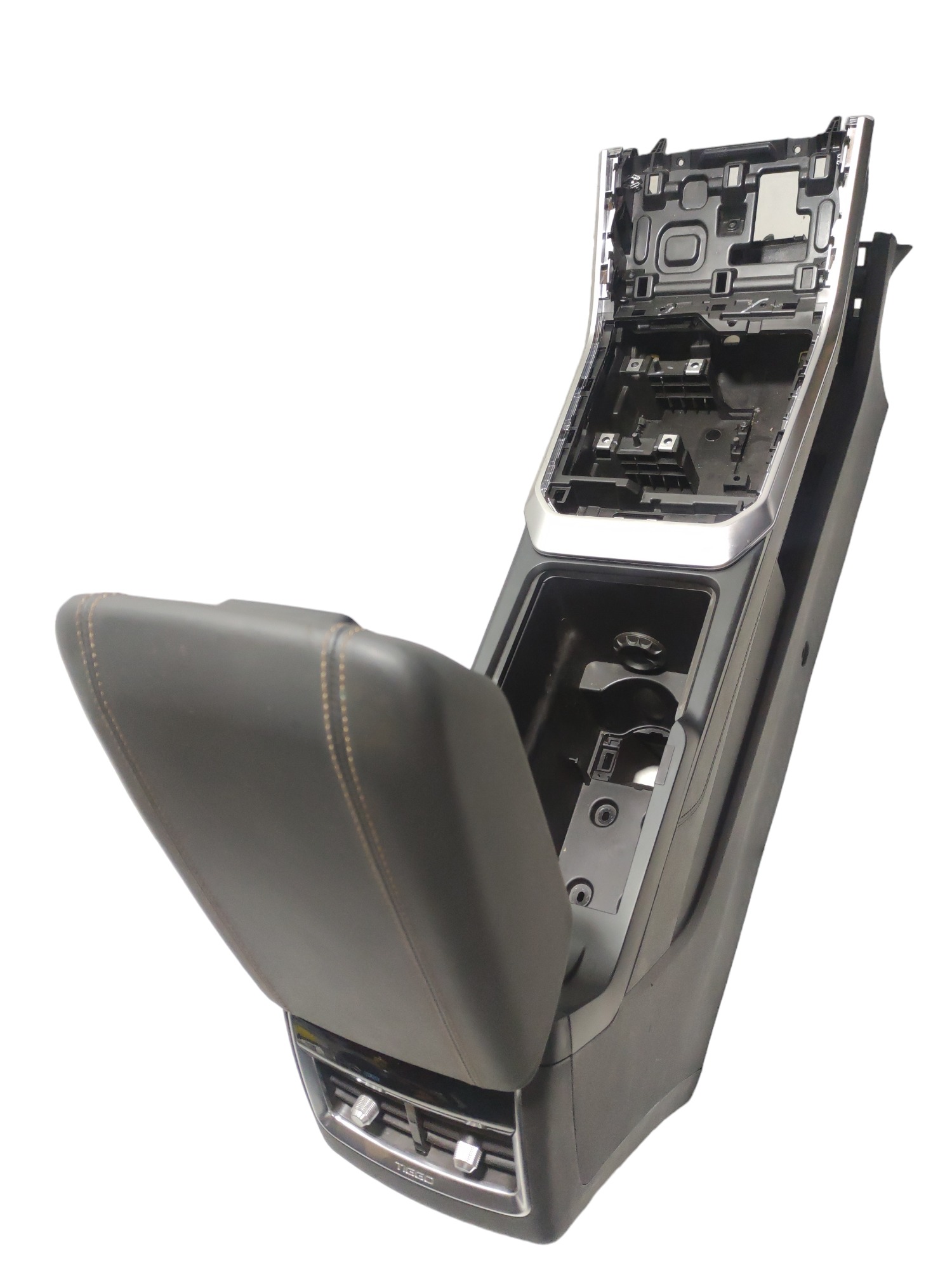 Console Central Chery Tiggo 8 2022 C/ Usb E Difusor Ótimo 10