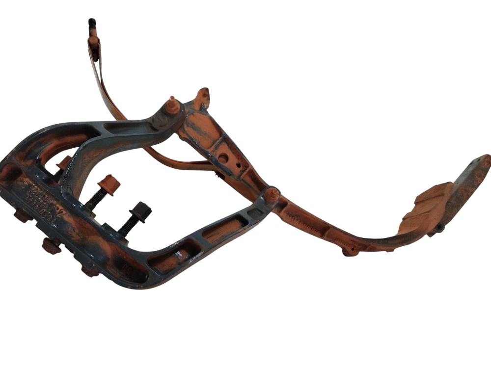 Suporte Catalizador Direito Volvo Vm 330 2021 03212 21972547 2