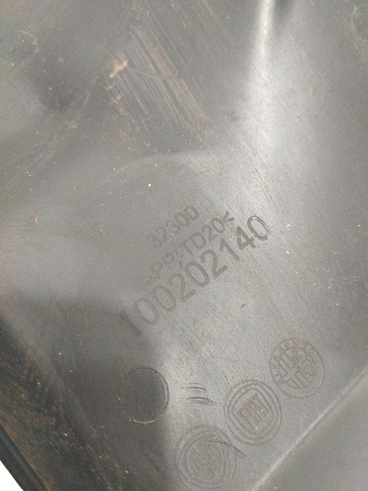 Moldura caixa de ar da Fiat Fiorino uno 2021 ORIGINAL 7