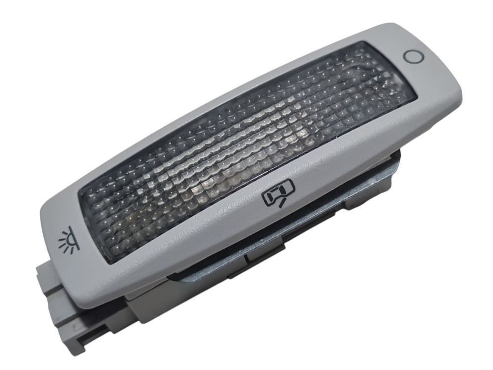 Luz Lanterna Teto Cortesia Jett Vw Bora Fox Golf 2014 A 2016 7