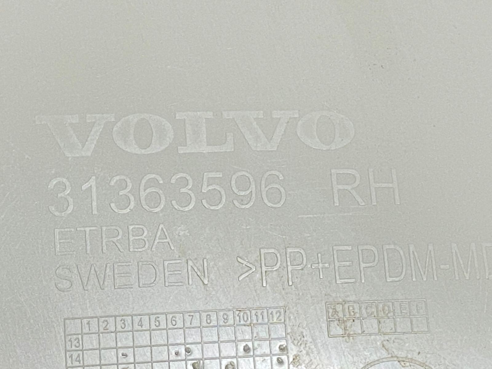 Tampa Acabamento Coluna Pilar Direito Volvo Xc90 31363596 6
