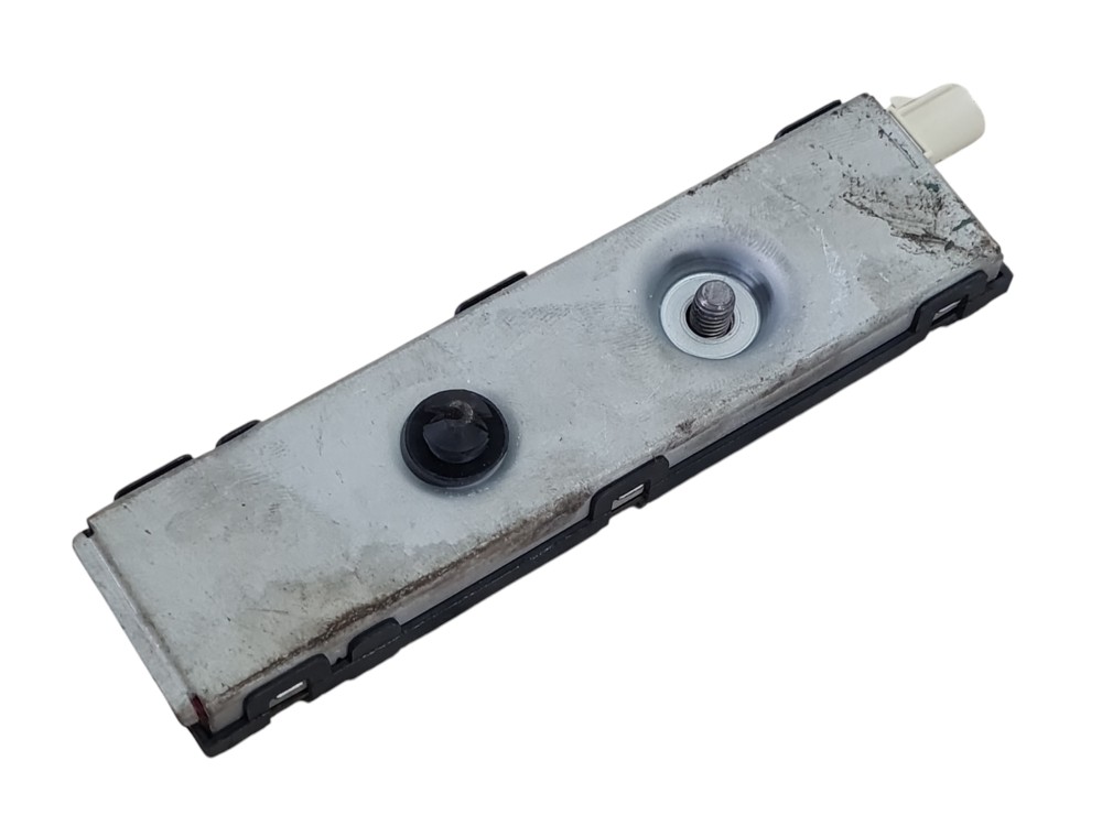 Amplificador antena MB Actros 2651 2021 A2139056800 ORIGINAL 2