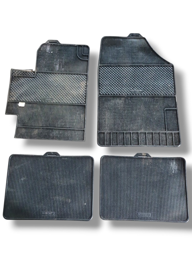 Jogo De Tapetes De Borracha Toyota Yaris Hatch 2024 2025 1