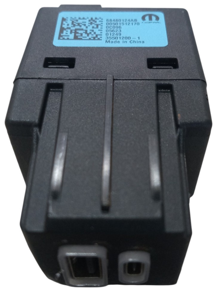 Modulo tomada USB Jeep Compass ano 2023 a 2024 original