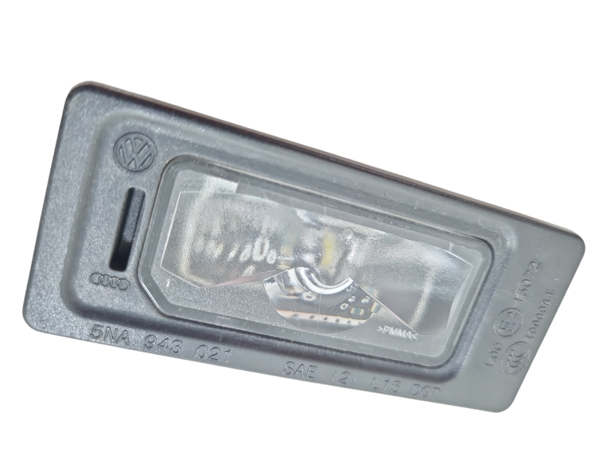 Luz Placa Traseira Audi A4 Avant 2019 19069045 5na946021 2