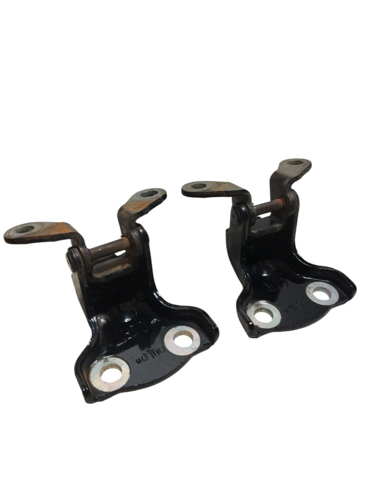 Dobradiças da porta traseira Chevrolet Captiva 2009 ORIGINAL 3