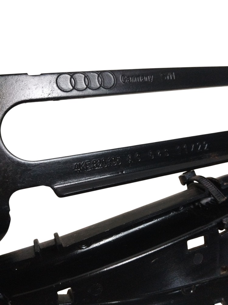 Suporte do compressor do ar condicionado Audi Etron 2022 5