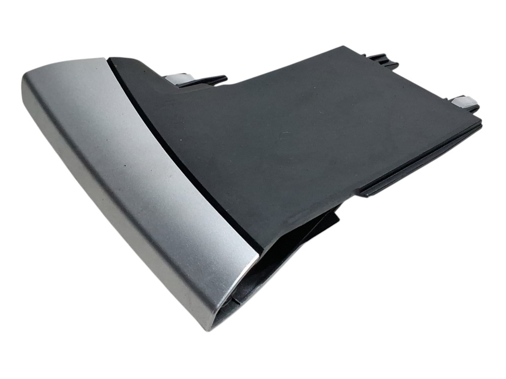 Acabamento console central Toyota Corolla Cross 2022 2