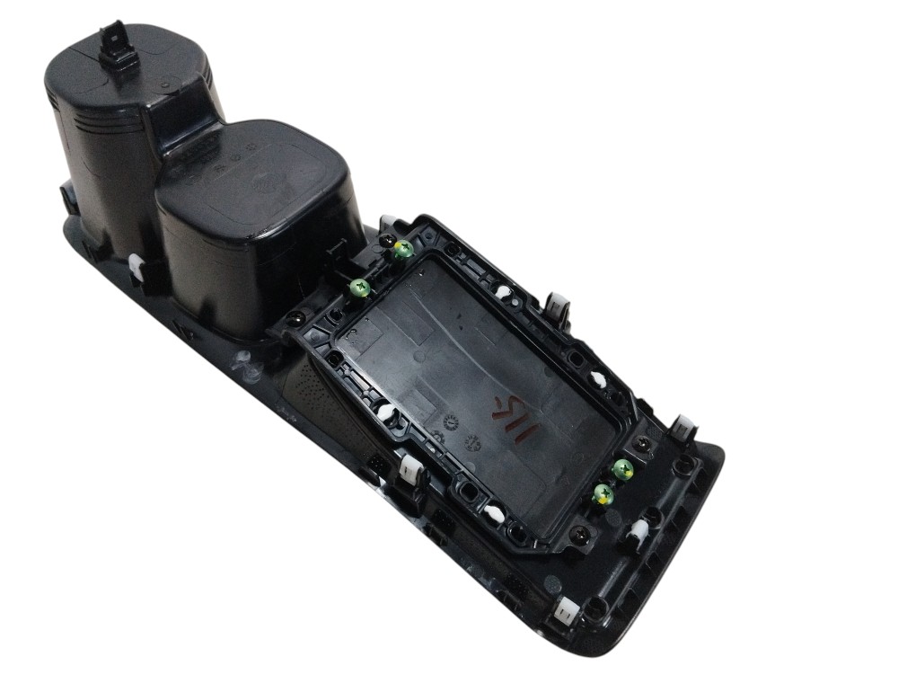 Porta Copos Byd Dolphin Mini Eqea5305211 Original 3