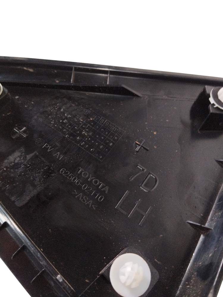 Moldura Porta Traseira Esquerda Corolla Grs 2024 Original 4