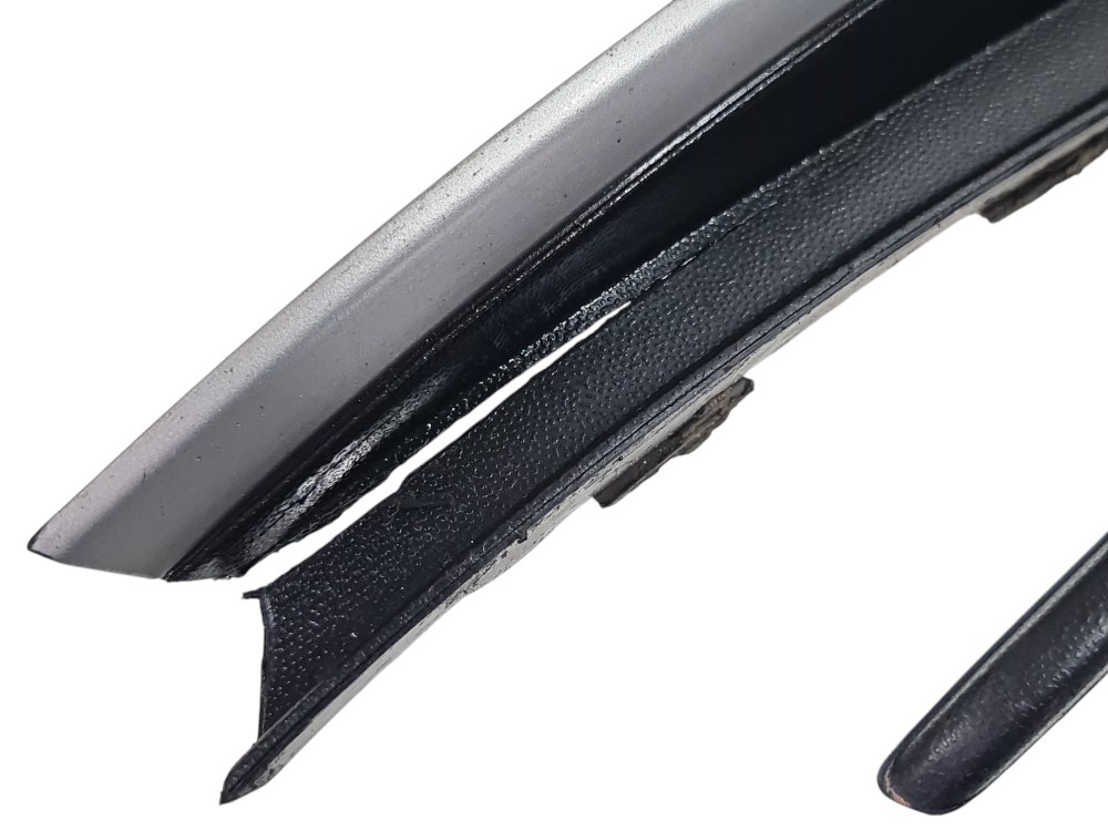 Moldura Farol Milha Lado Direito Vw Crossfox Fox 2004 A 2018 Direito 2