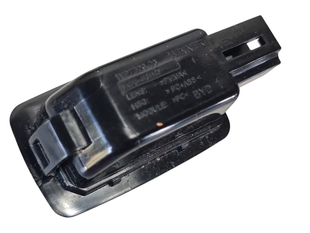 Luz Cortesia Porta Dolphin Yuan Plus 2025 2026 Sa2fc4131100 3