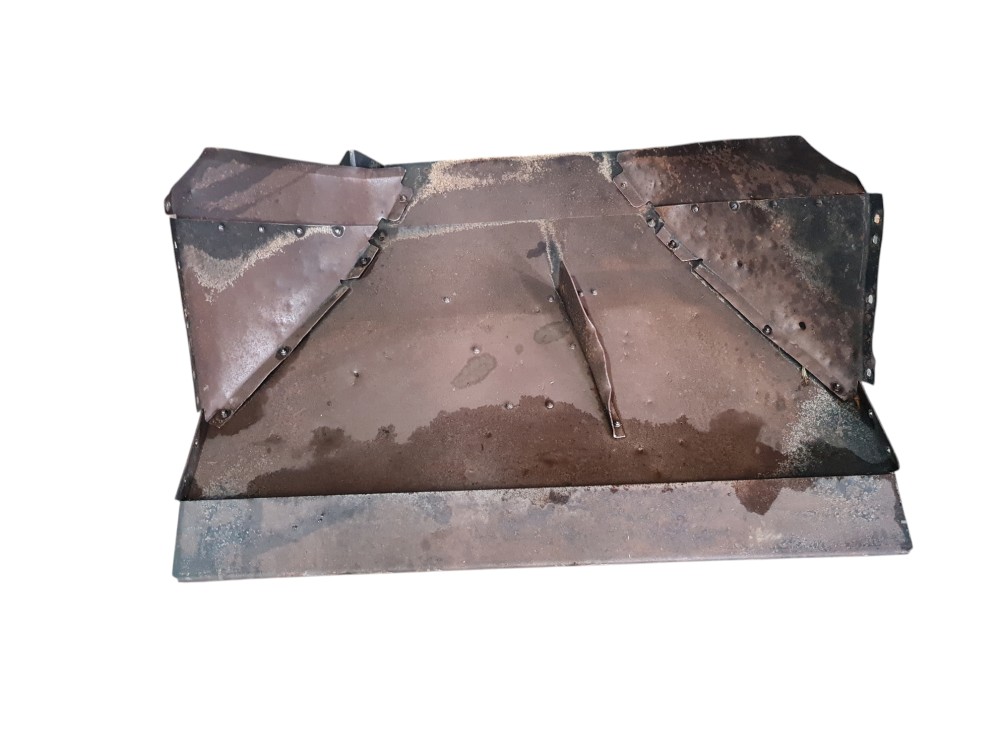 Suporte inf. tanque combustivel colheitadeira case 2799 2013
