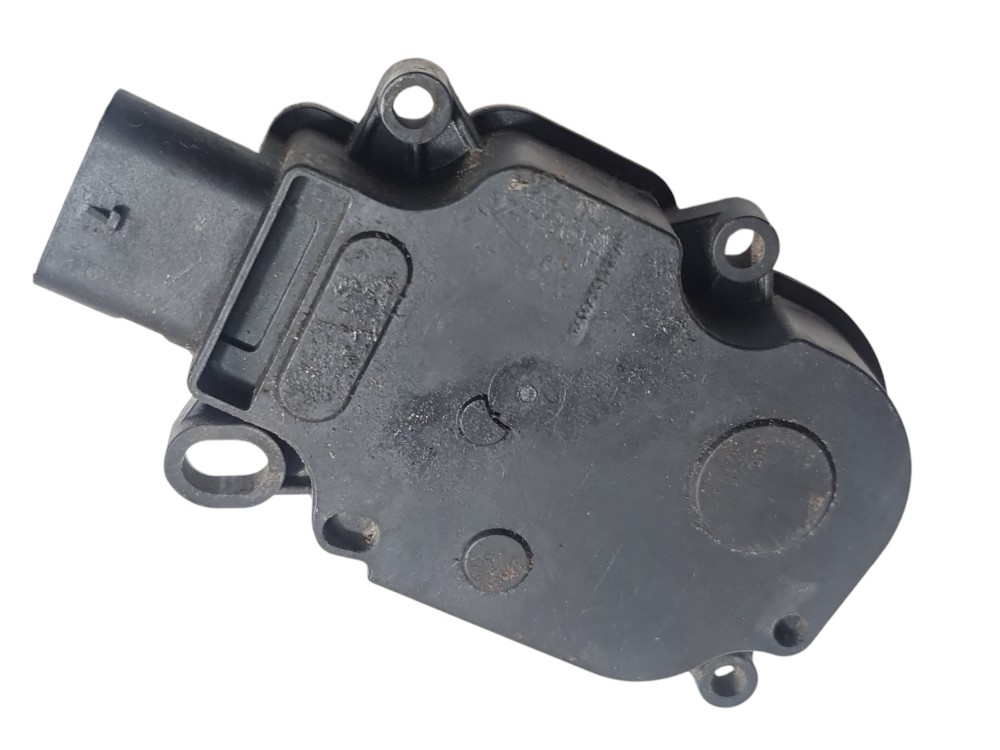 Atuador Do Motor De Ar Aquecedor Volvo V40 2017 6466r420 5