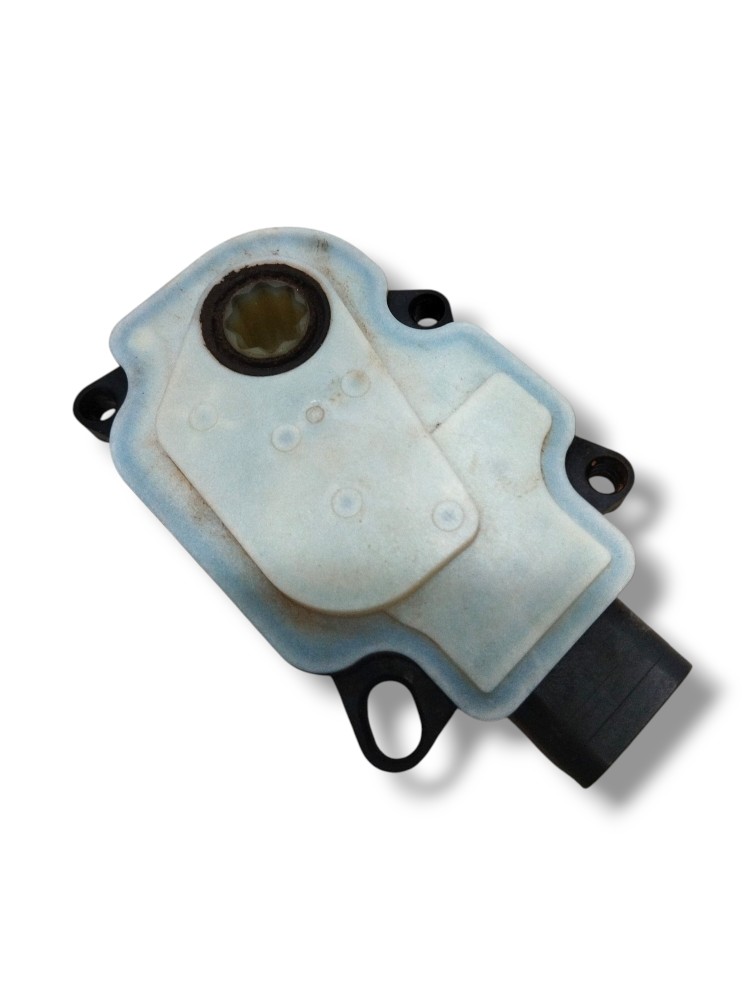 Atuador alerta moldura radiador Audi Etron 2022 ORIGINAL