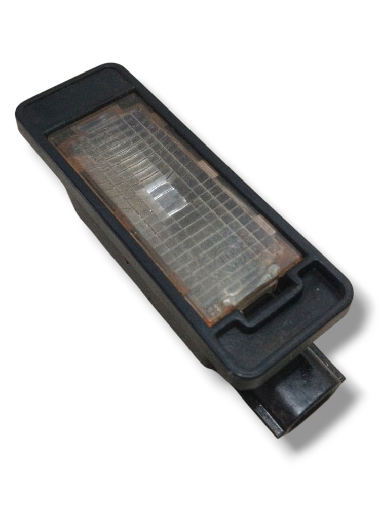 Luz placa lanterna Renault Logan Sandero 2023 2024 ORIGINAL 1