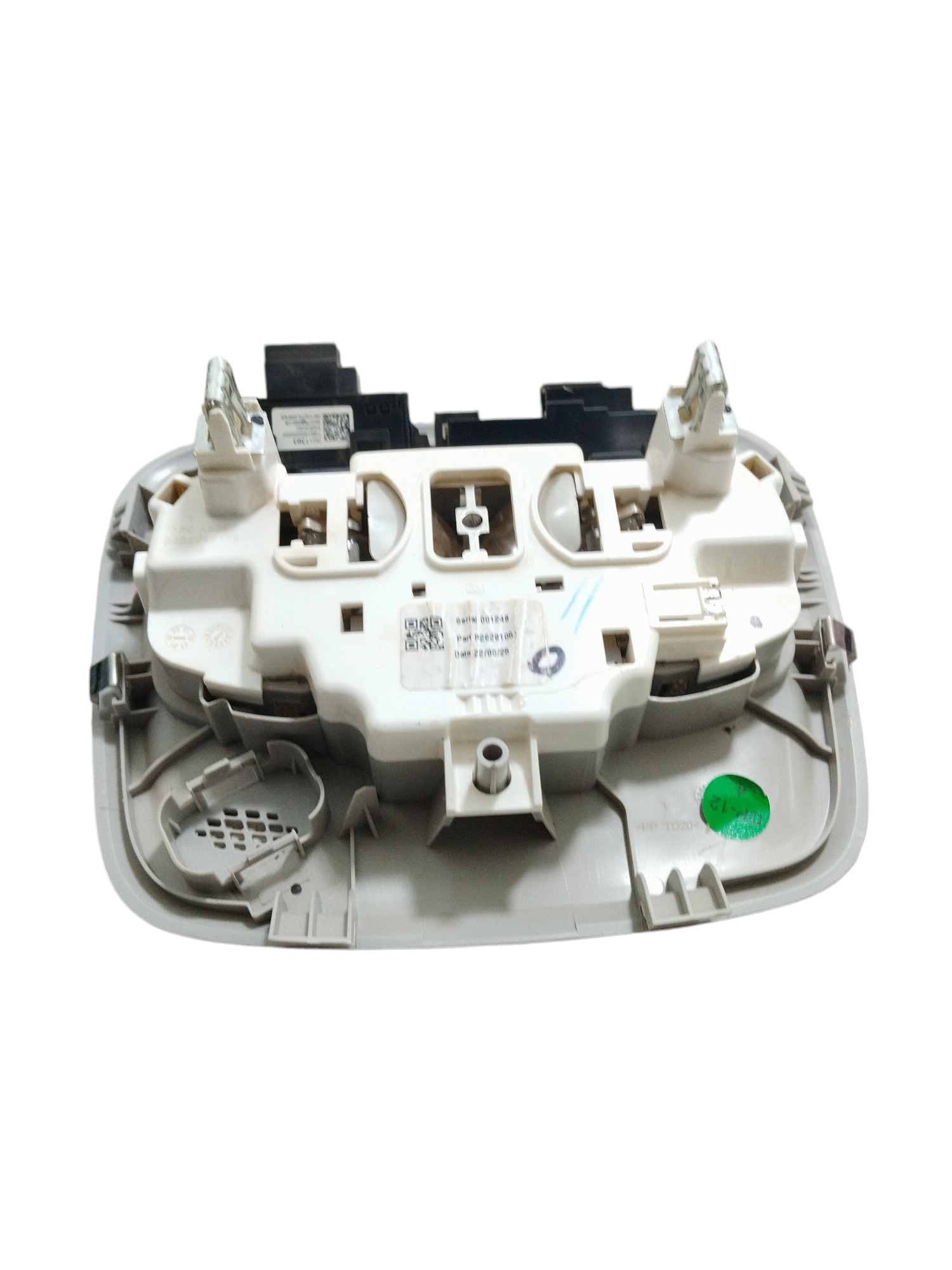 Luz Cortesia Completa Chevrolet Gm Tracker 2022 2023 2024 6