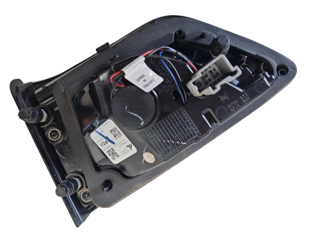 Lanterna Porta Malas Lado Esquerdo Jeep Compass 2023 6846157 6