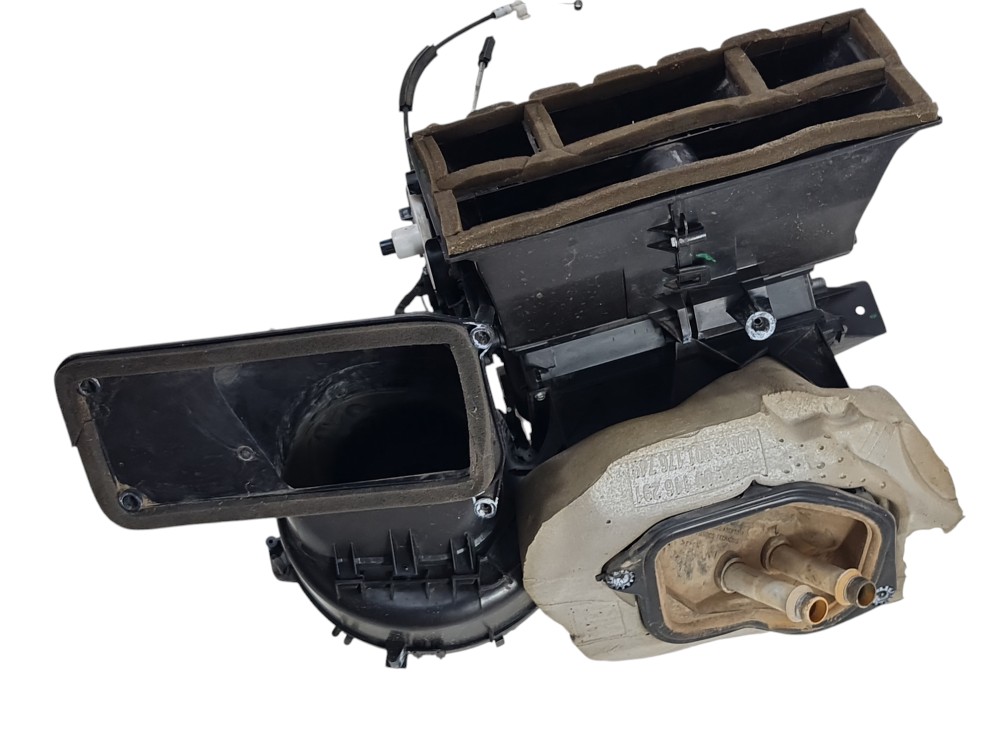 Caixa Ar Quente/frio Gm Corsa Montana 2007 A 2011 93307881